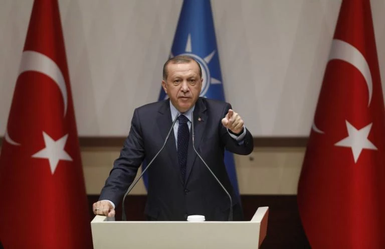 Βάζει «στοπ», ξανά, η Γερμανία στις προεκλογικές… φιέστες του «σουλτάνου»!